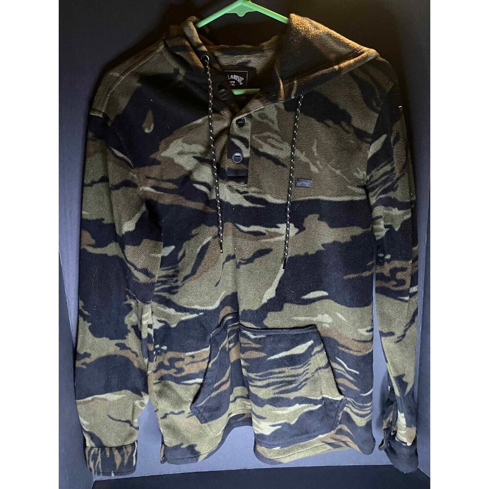 Billabong Adventure Division Outdoor Pullover Mens S Camo AOP Fleece Hoodie